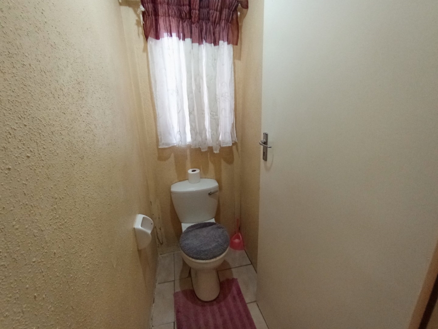 3 Bedroom Property for Sale in Blomanda Free State